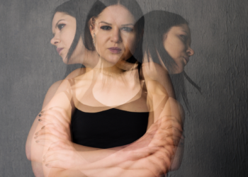 Os piores casos de esquizofrenia paranoide grave: uma análise dos extremos da doença mental