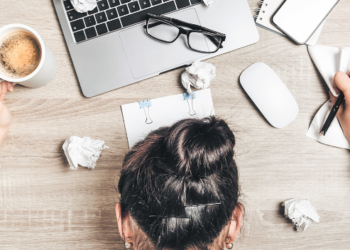 Cansaço Mental: quais os sintomas e os sinais de exaustão