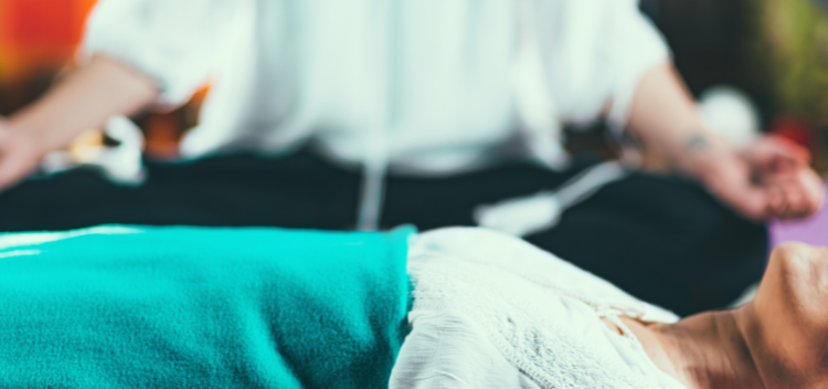 Meditação Guiada: O que é, como funciona e seus 6 principais benefícios